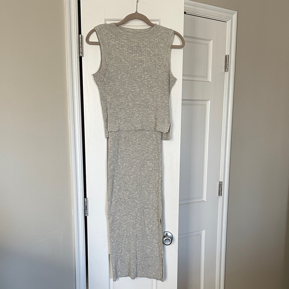 Sleeveless Gray Knit Dress